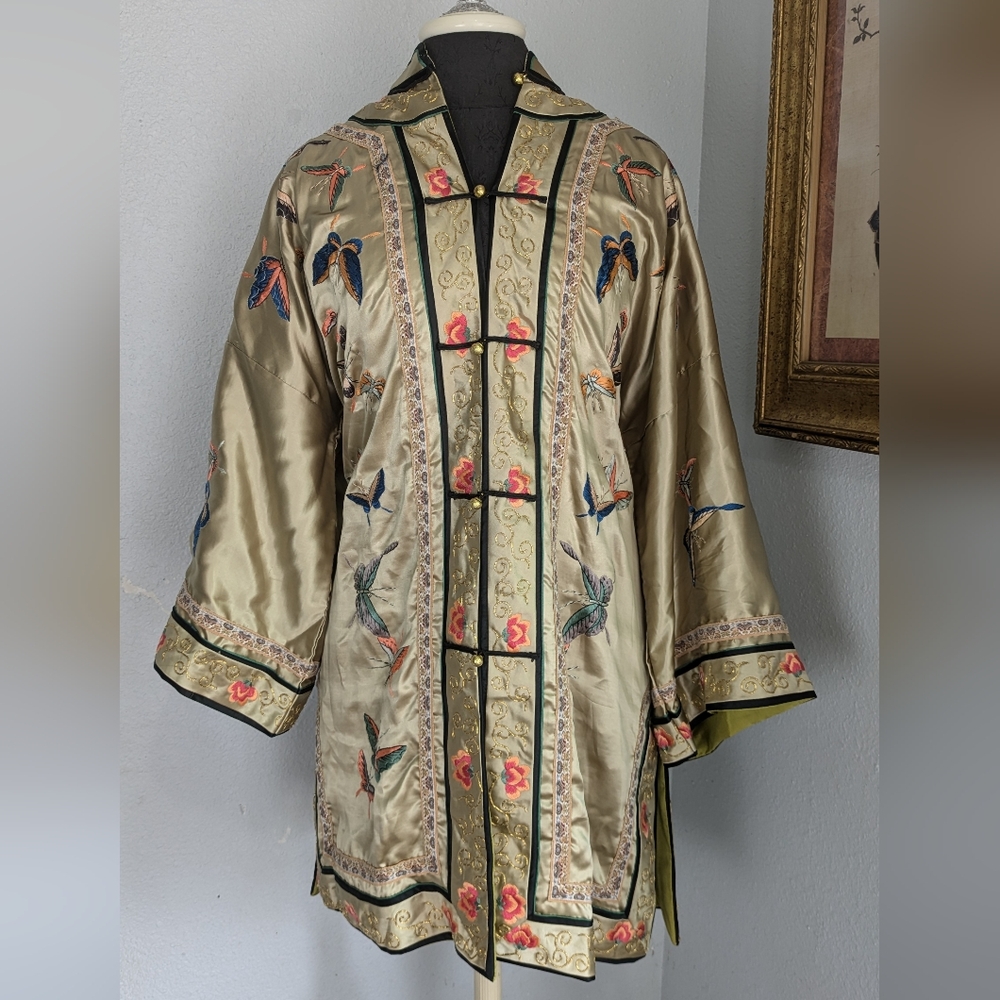 Vintage 1940's /50s Silk Embroidered Butterly Kimono Duster